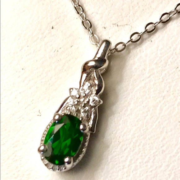 ❤️NEW ITEM❤️ Siberian Emerald Pendant Necklace - Picture 3 of 7
